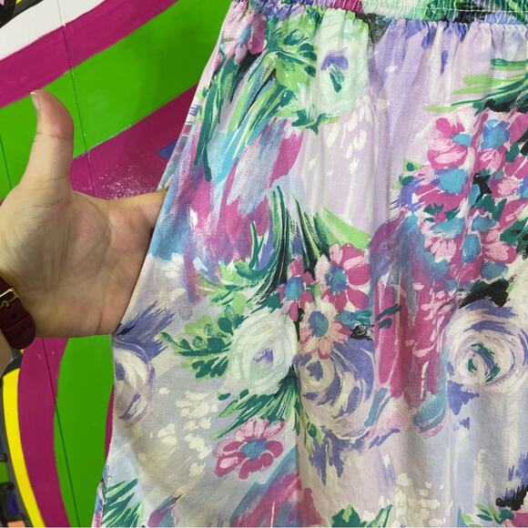 Connections Related Seperates, Floral Elastic Waist Vintage Shorts. Size 1X/2X - Picture 2 of 4